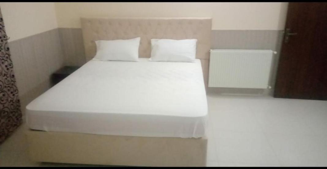 Hak Mall Suites And Apartments Rawalpindi Exteriör bild